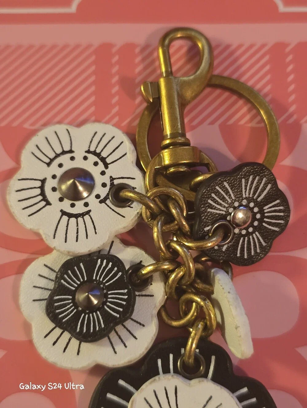 Flower Bag Charm/ Keychain NEW